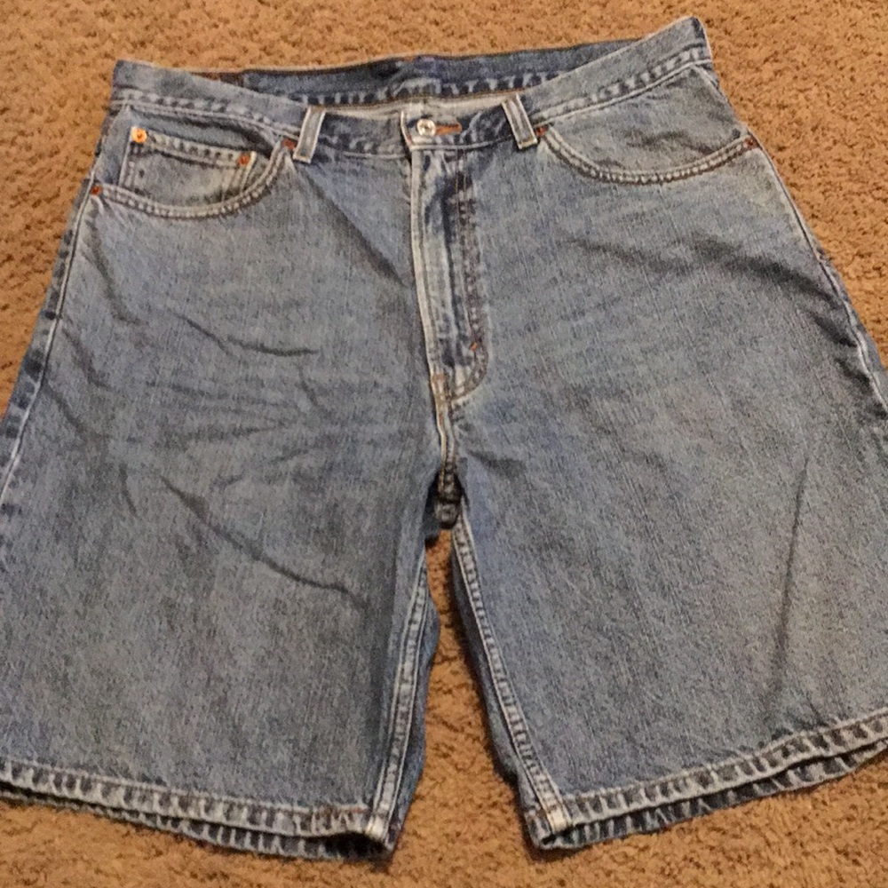 Men’s Levi’s relaxed fit 550 Jean shorts Sz 36